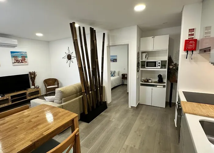 Cristal House 250 Meters From *